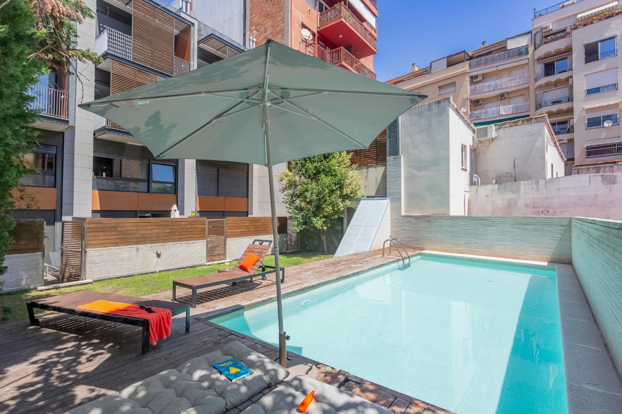 My Space Barcelona Pool Garden Apartments — Photos 2
